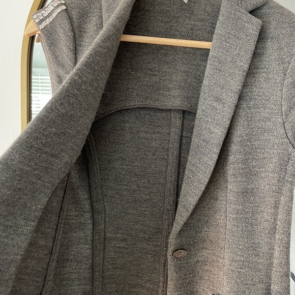 IISLI Embellished Vest - Picture 6 of 8